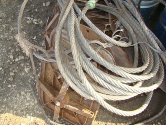 Depistaţi cu maşina plină de fier furat